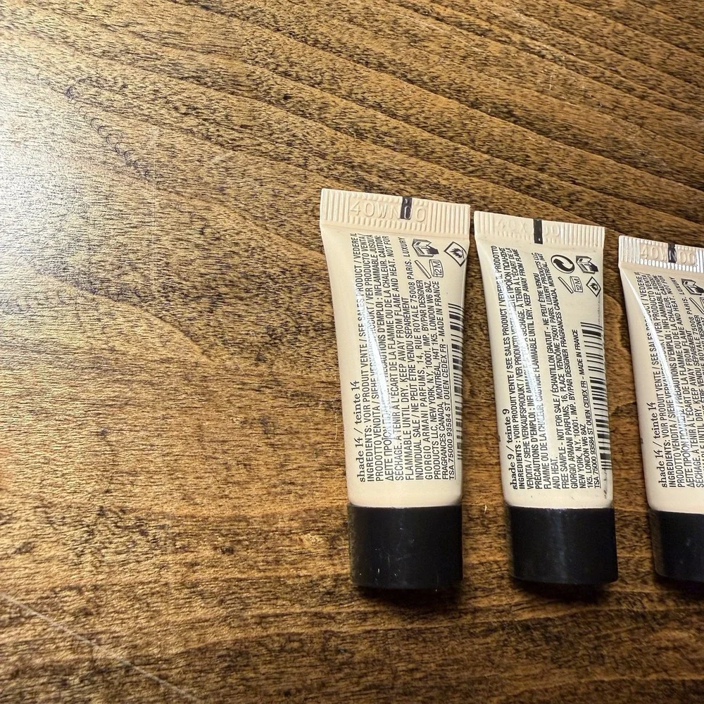 GIORGIO ARMANI - Set of 4 Luminous Silk Flawless Foundation Mini's Shade‎ 14 & 9